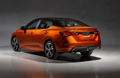 2022 Nissan Sentra Design and Features